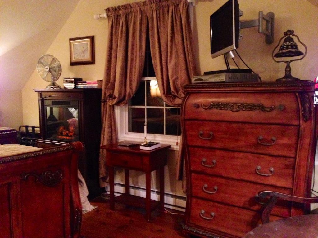 Serenity Ranch Bed & Breakfast Ancaster Δωμάτιο φωτογραφία