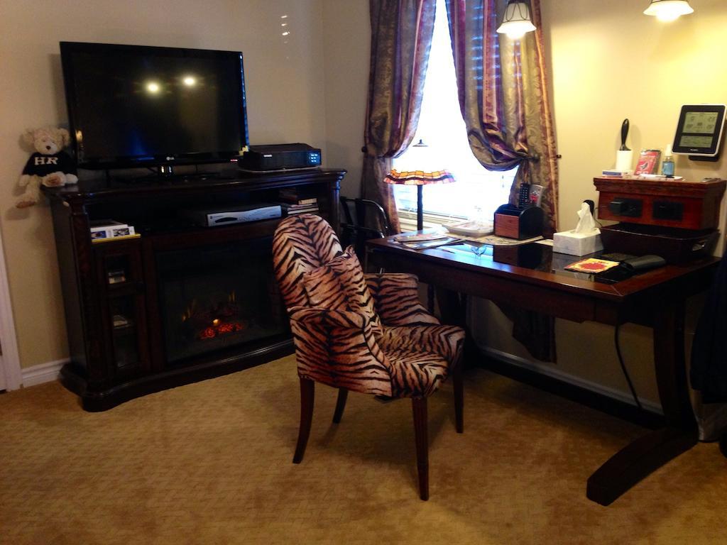 Serenity Ranch Bed & Breakfast Ancaster Εξωτερικό φωτογραφία