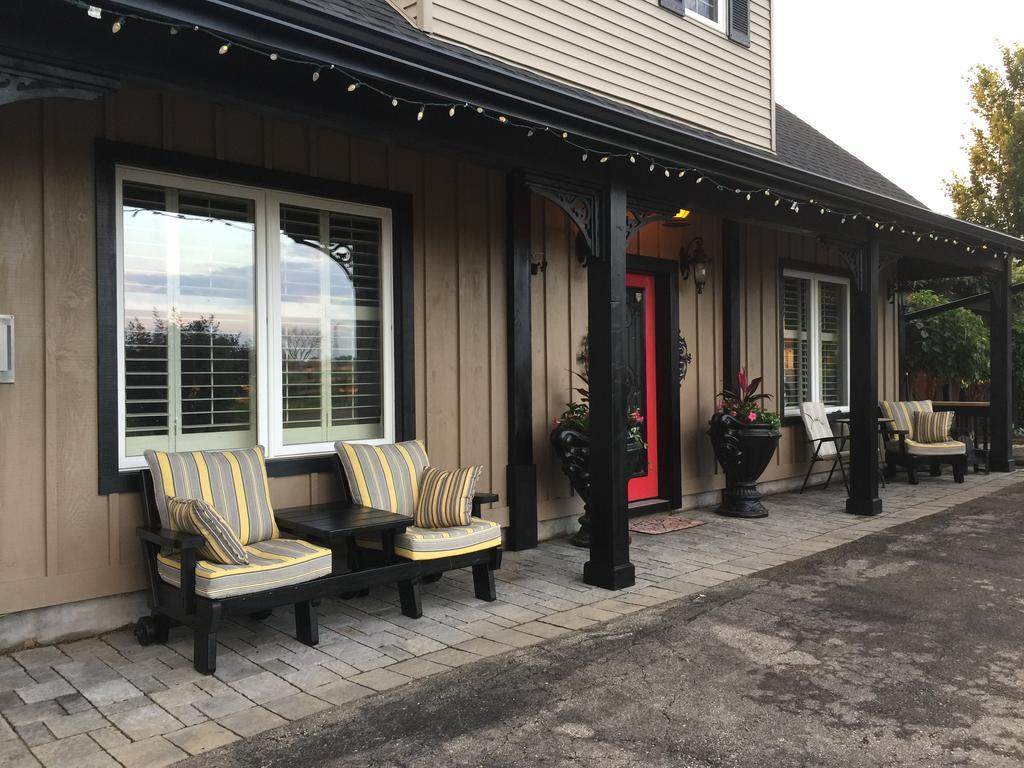Serenity Ranch Bed & Breakfast Ancaster Εξωτερικό φωτογραφία