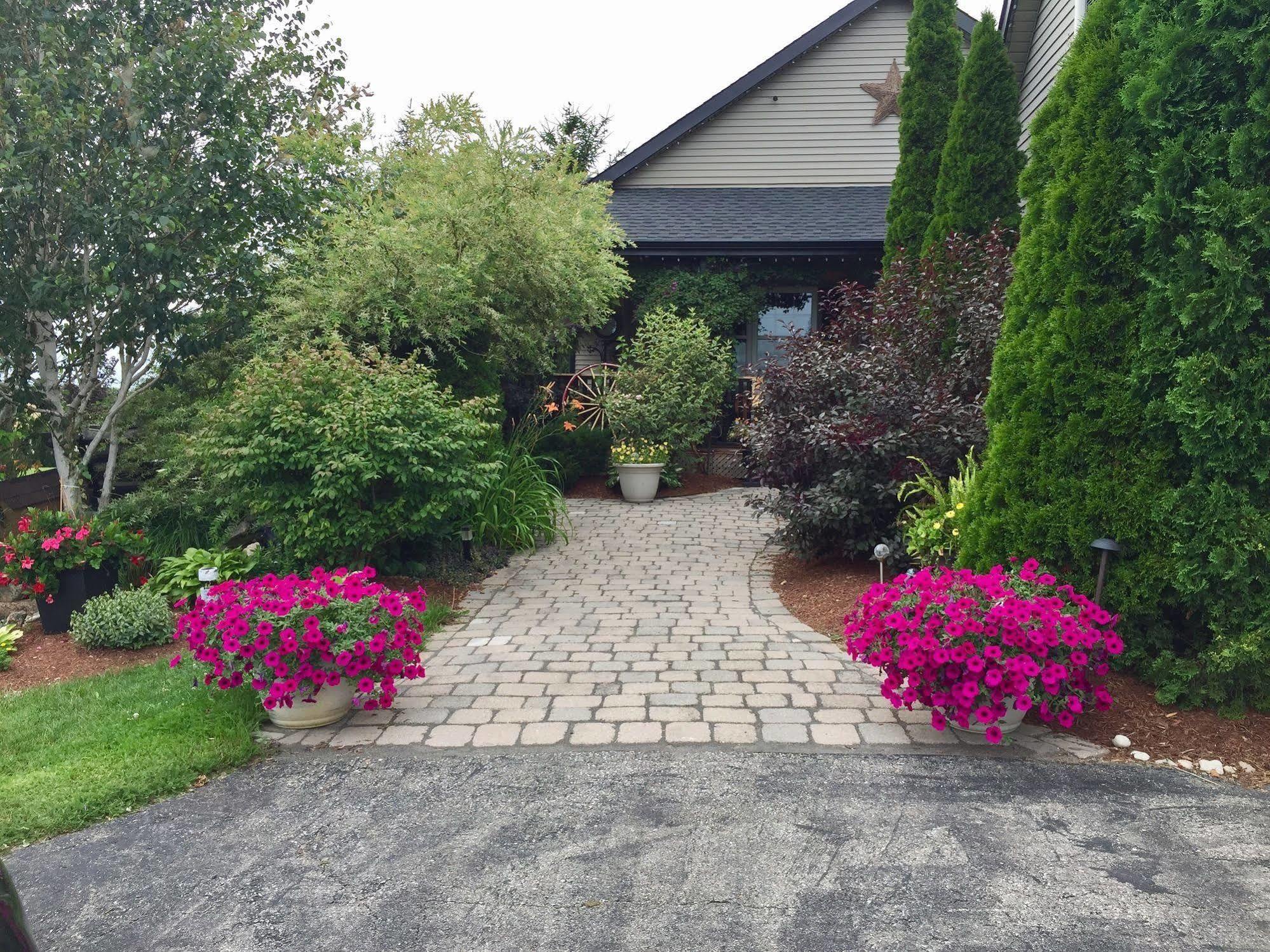Serenity Ranch Bed & Breakfast Ancaster Εξωτερικό φωτογραφία